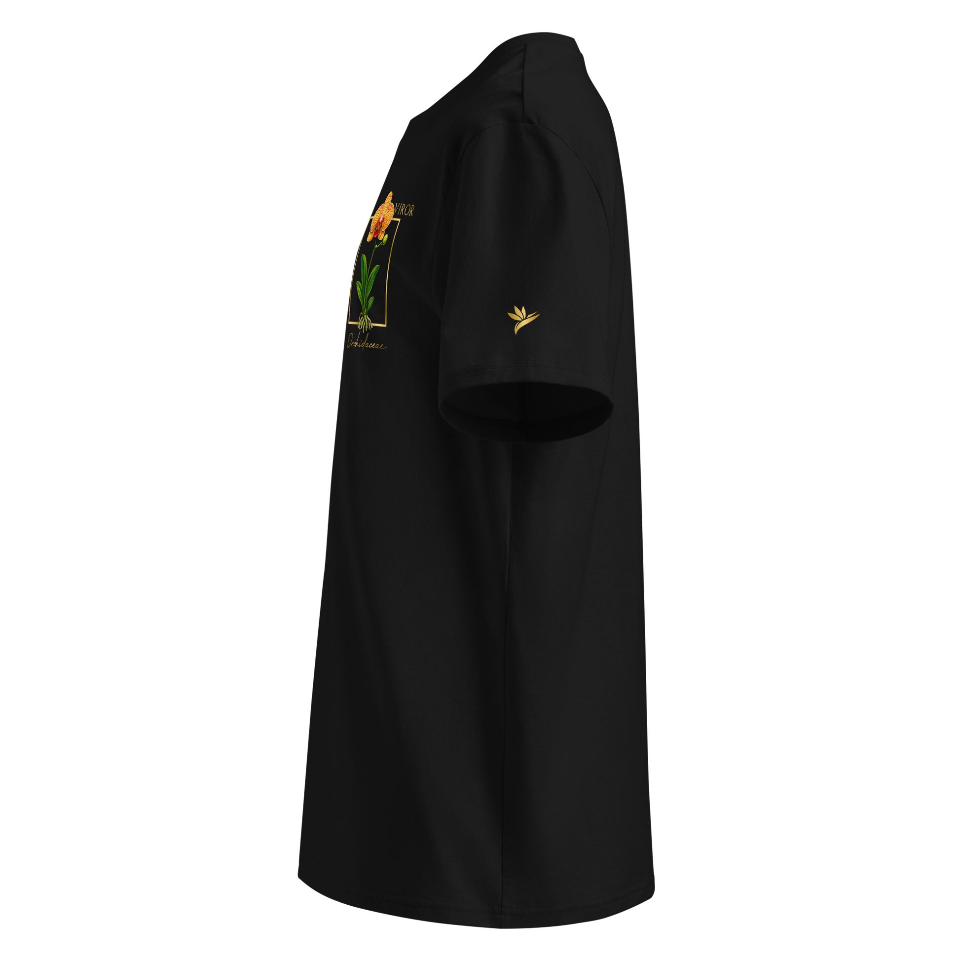 T-shirt noir en coton biologique avec un imprimé "pocket print" représentant une orchidée Orchidaceae détaillée dans un cadre doré avec le logo VIROR.